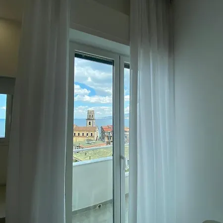 Hotel Lucia *
